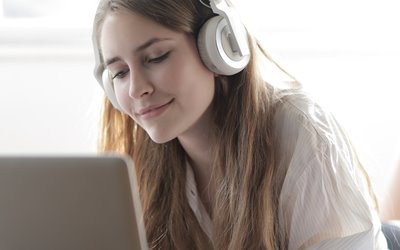 pexels-andrea-piacquadio-3794188-(1)